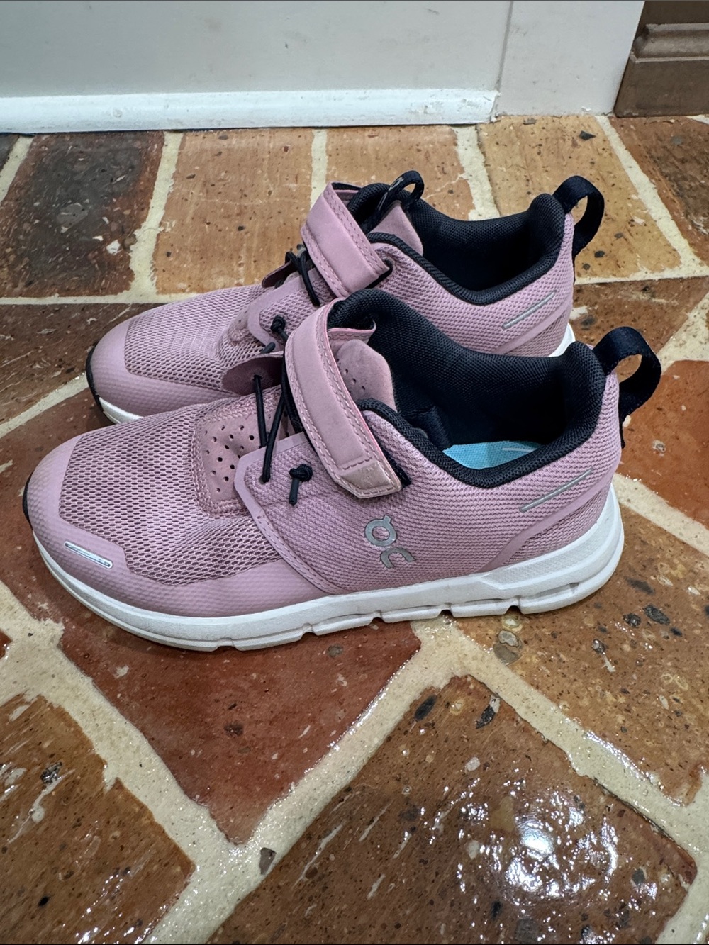 On Running Kids' Pink and Black Lightweight Sneakers